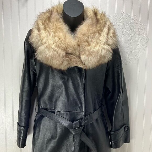VINTAGE Leather Coat With Fox Fur Collar - Picture 2 of 9